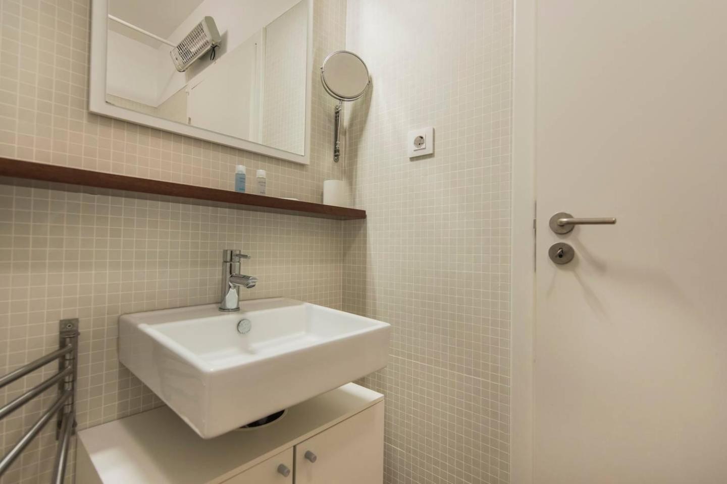 Comfortable Apartment In Campo Pequeno Lissabon Buitenkant foto